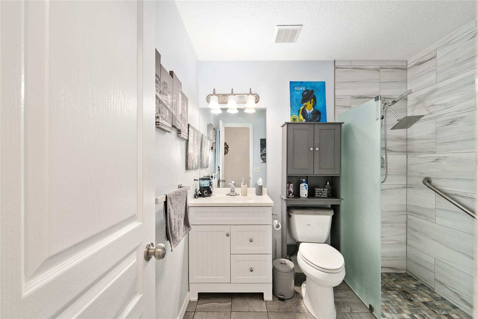 39337 N MEYERS RD, LADY LAKE, FL, 32159