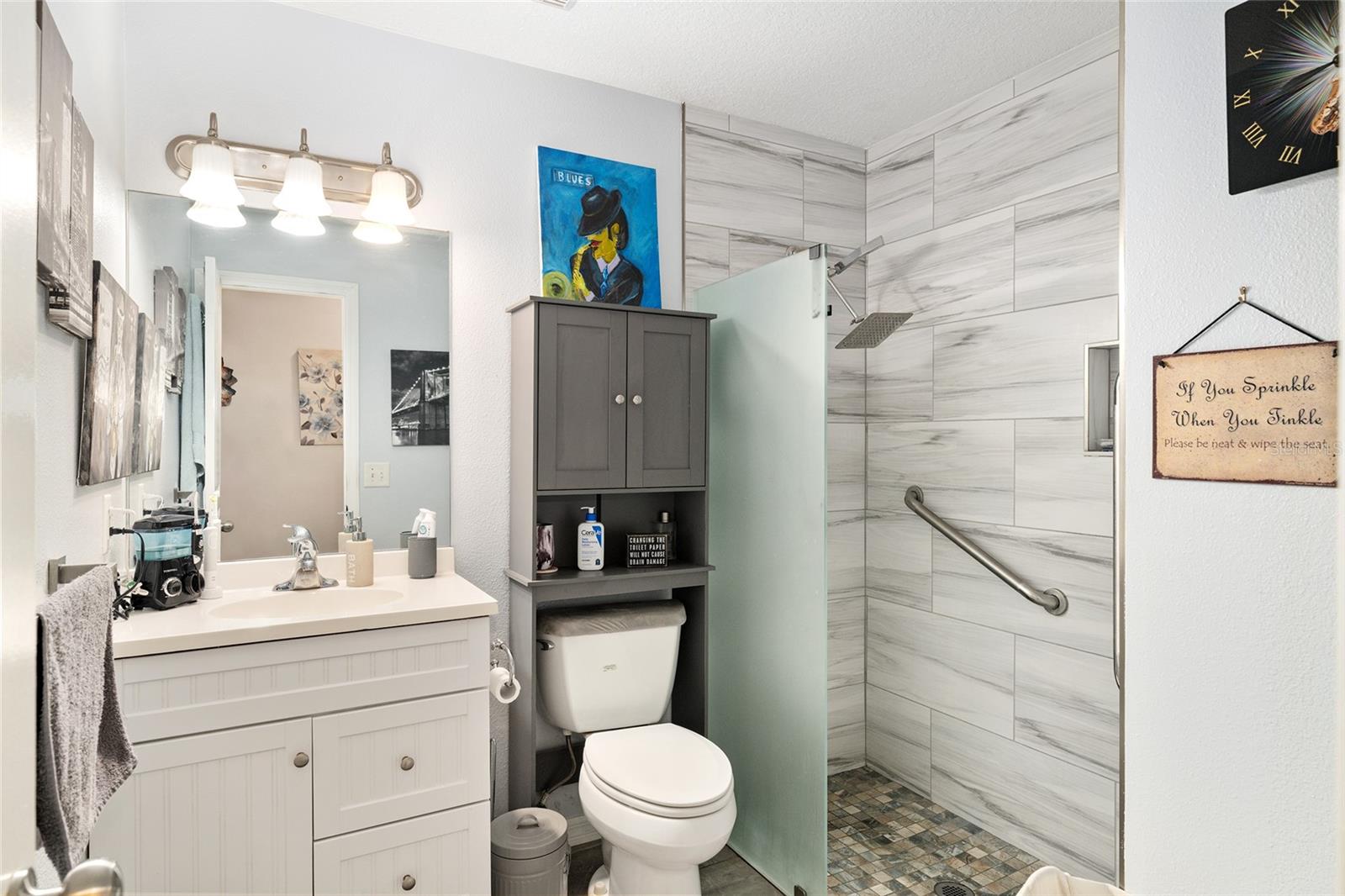 39337 N MEYERS RD, LADY LAKE, FL, 32159