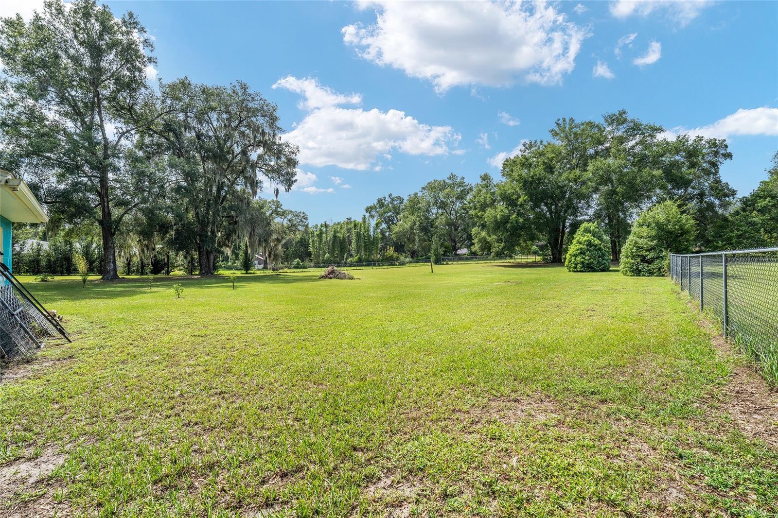 39337 N MEYERS RD, LADY LAKE, FL, 32159