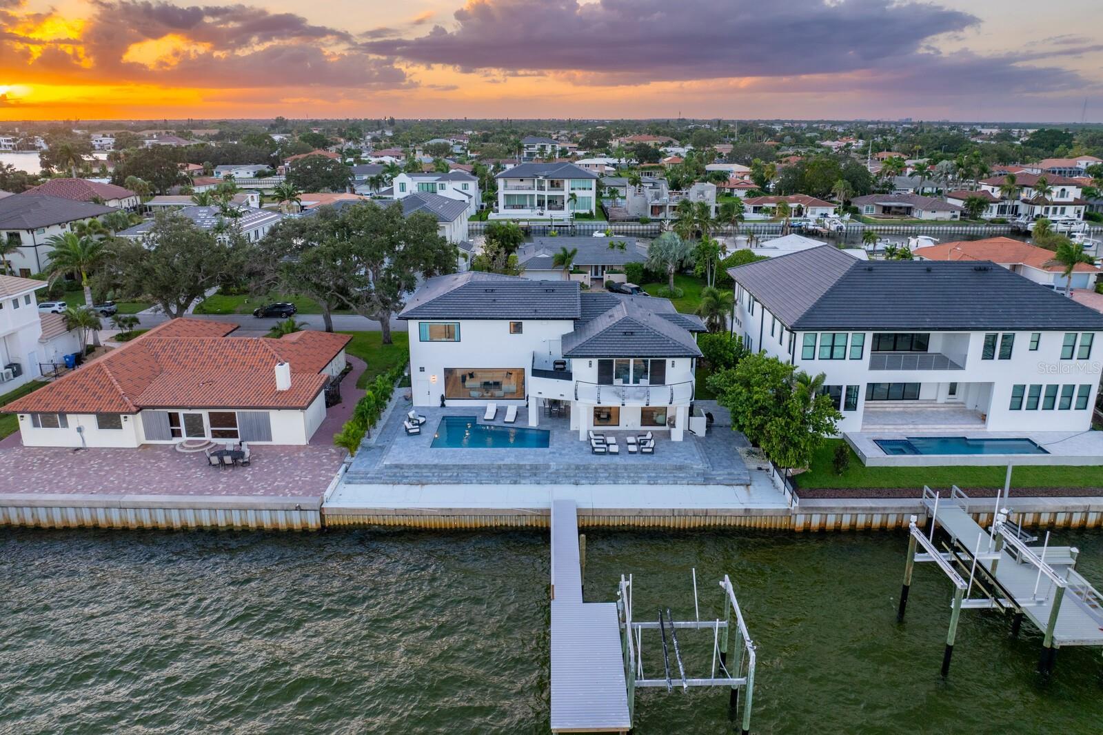 TB8435895 Property Photo