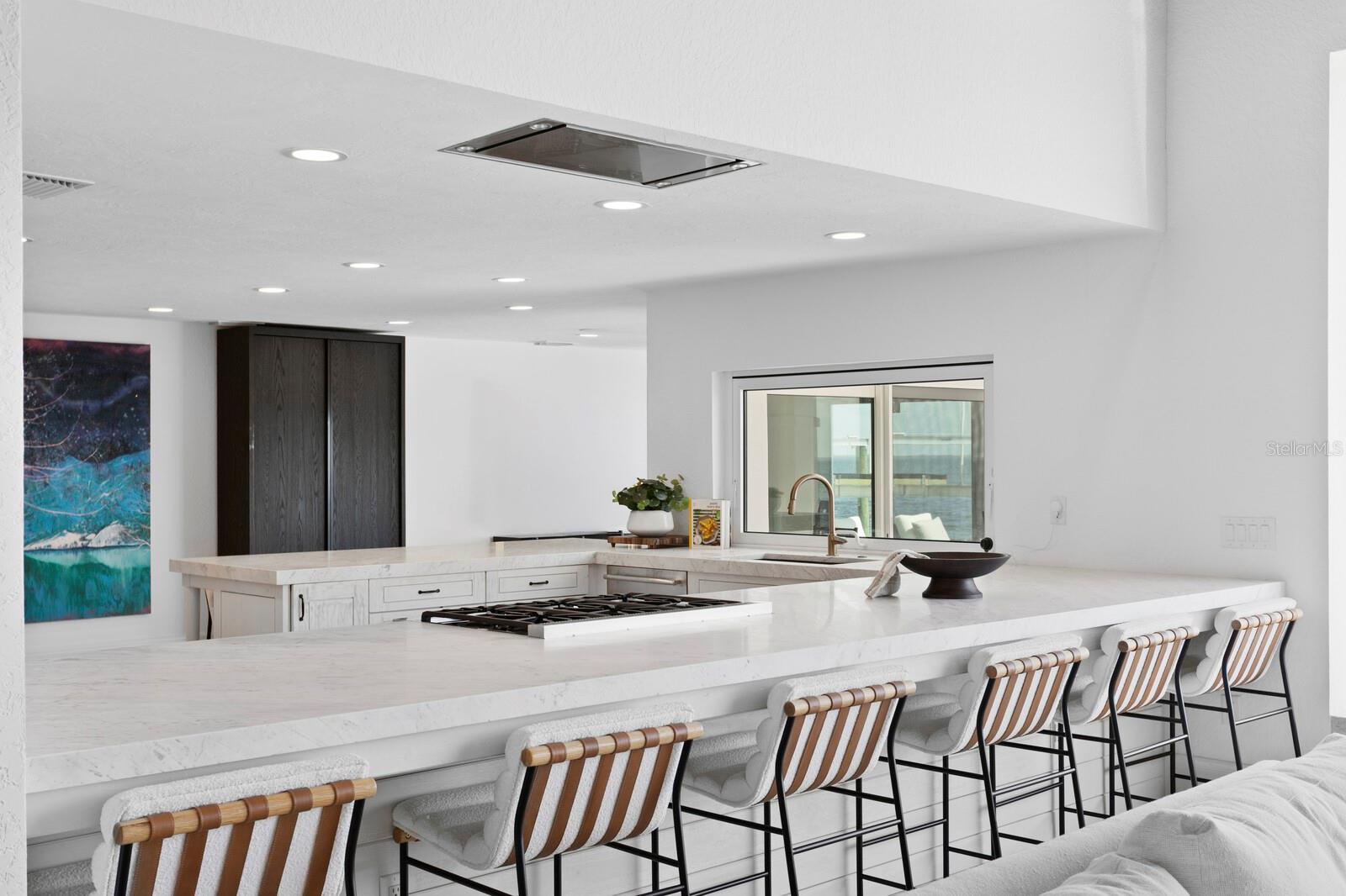 TB8435895 Property Photo