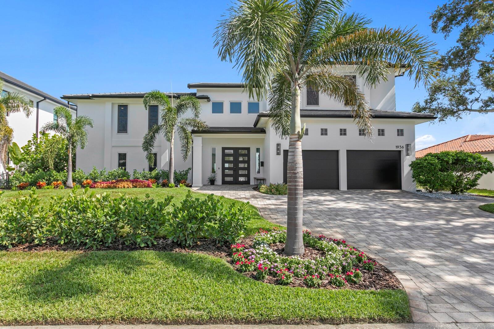 TB8435895 Property Photo