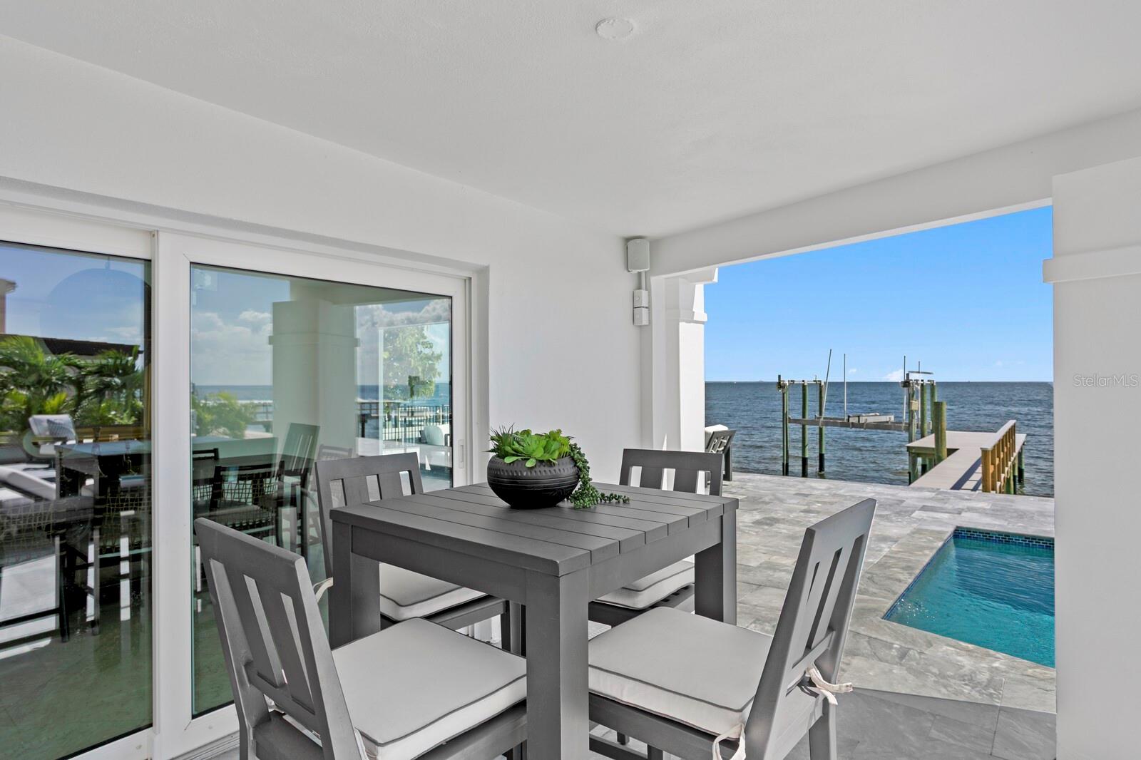 TB8435895 Property Photo