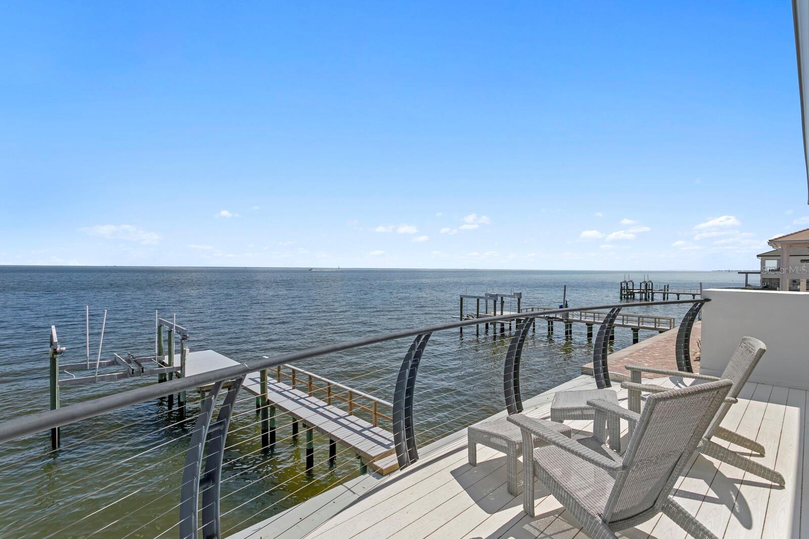 TB8435895 Property Photo