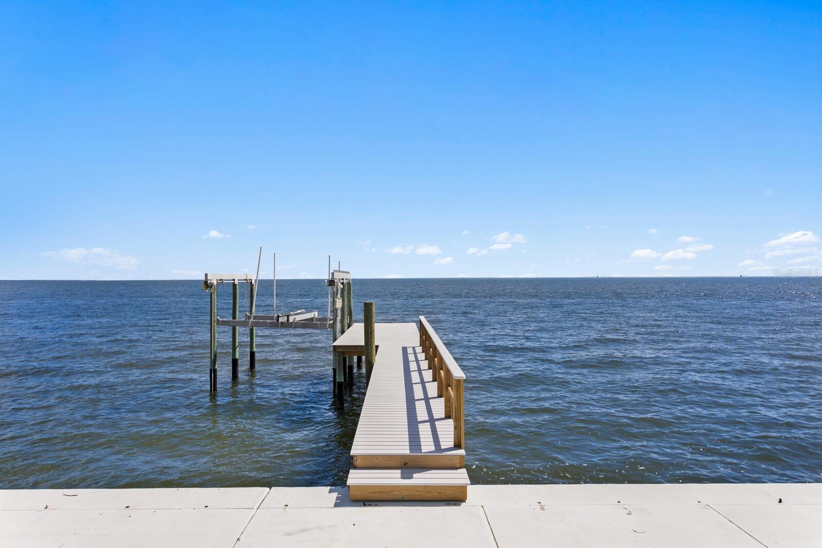 TB8435895 Property Photo