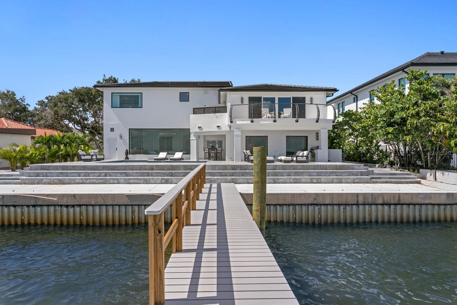 TB8435895 Property Photo