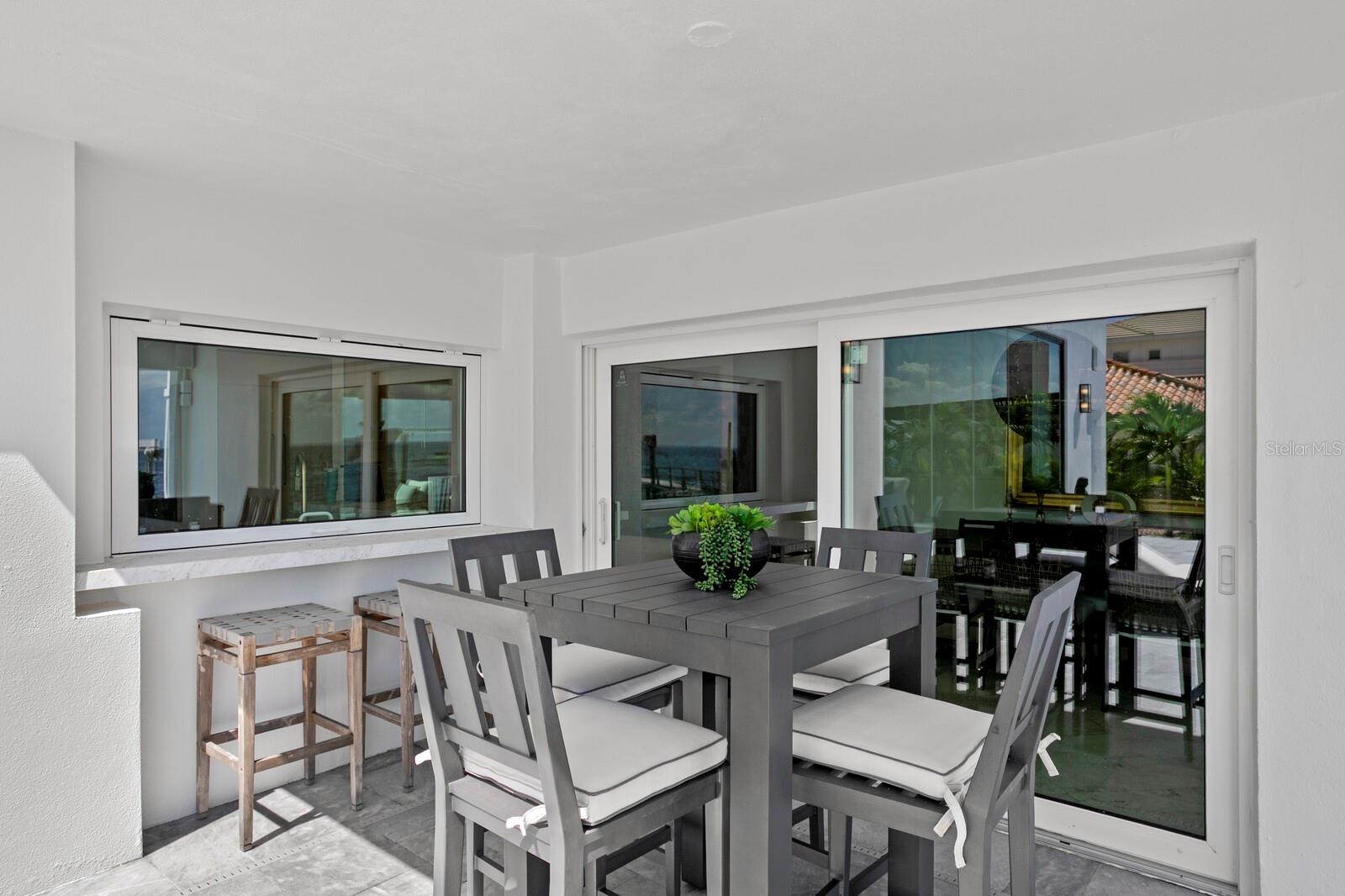 TB8435895 Property Photo