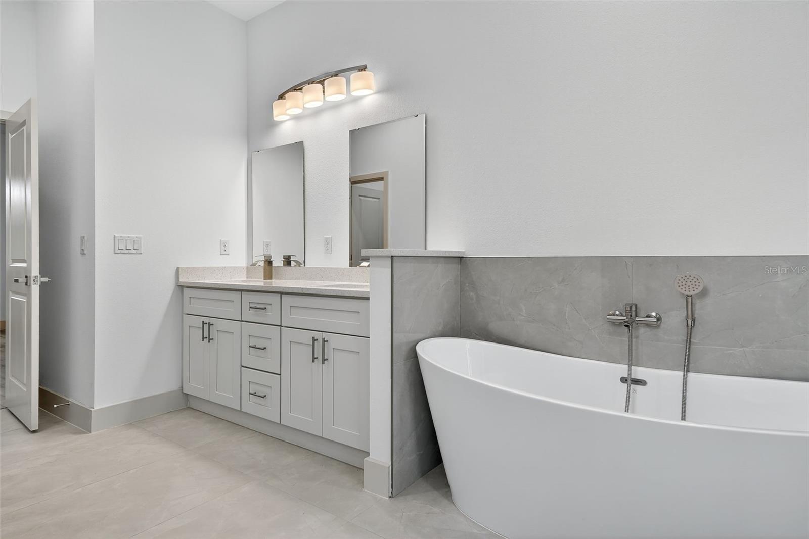 2453 YALTA TER, NORTH PORT, FL, 34286