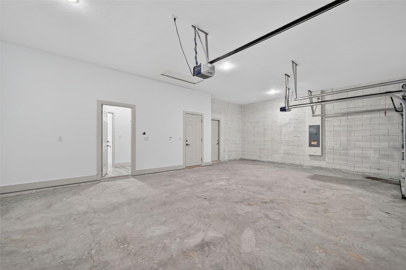 2453 YALTA TER, NORTH PORT, FL, 34286