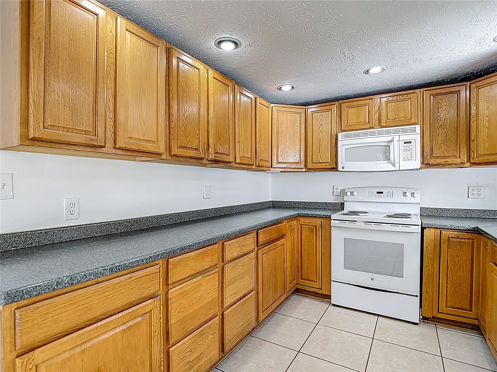 5200 W HOLIDAY ST, HOMOSASSA, FL, 34446