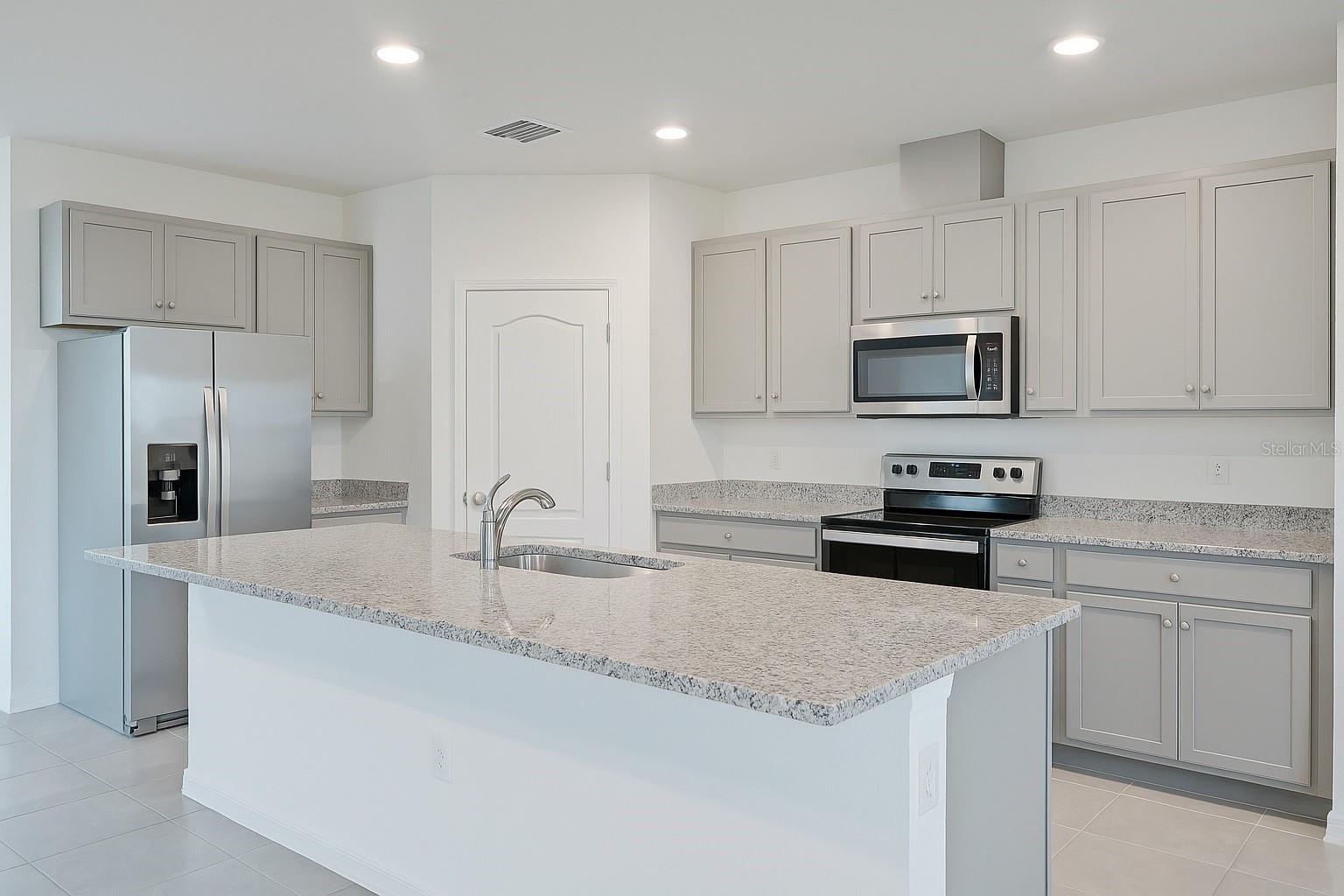 2655 ANGEL FALLS DRIVE, DAVENPORT, FL, 33837