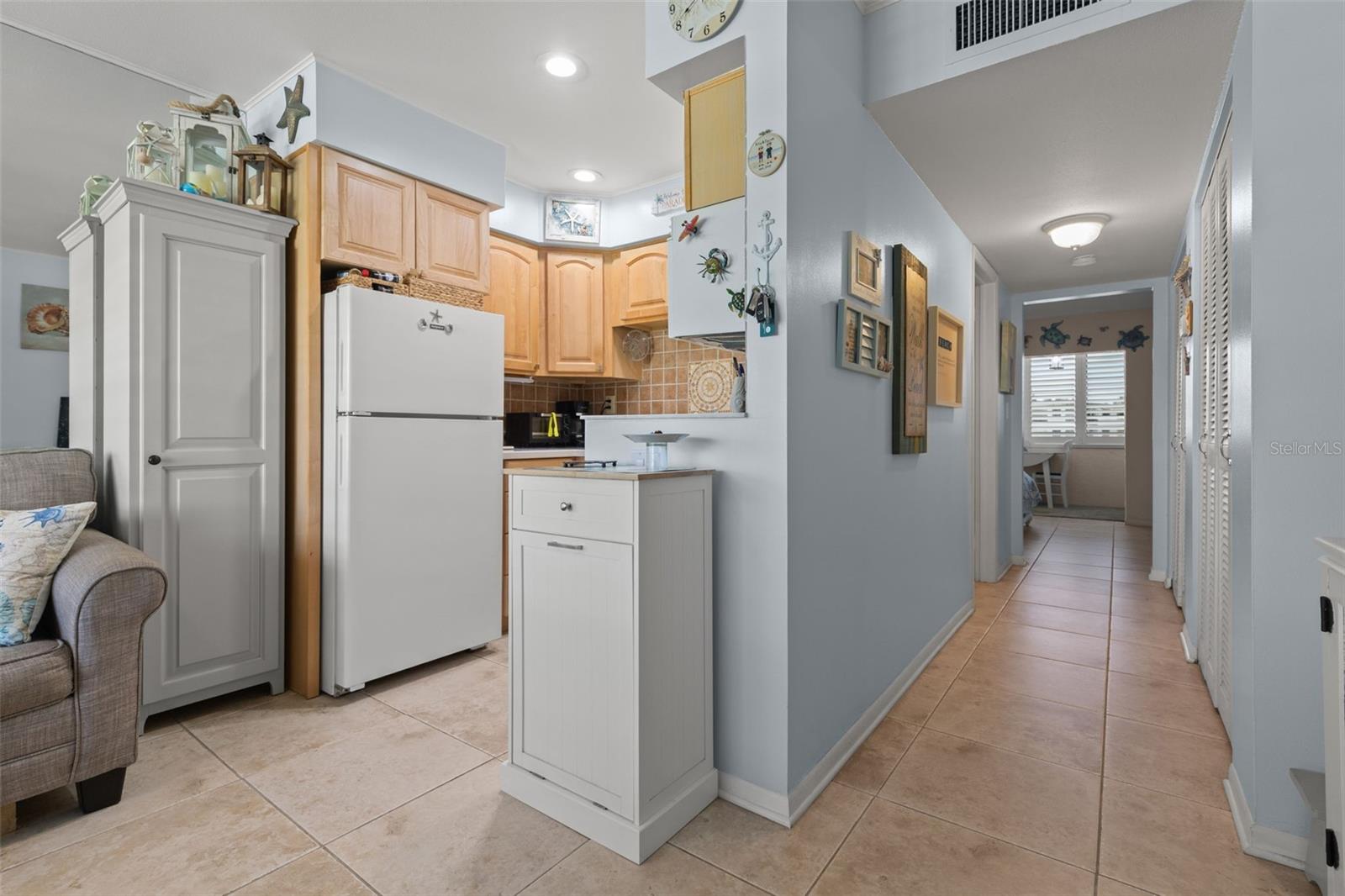 12000 CAPRI CIR S #28, TREASURE ISLAND, FL, 33706