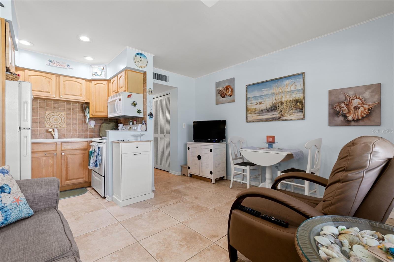 12000 CAPRI CIR S #28, TREASURE ISLAND, FL, 33706