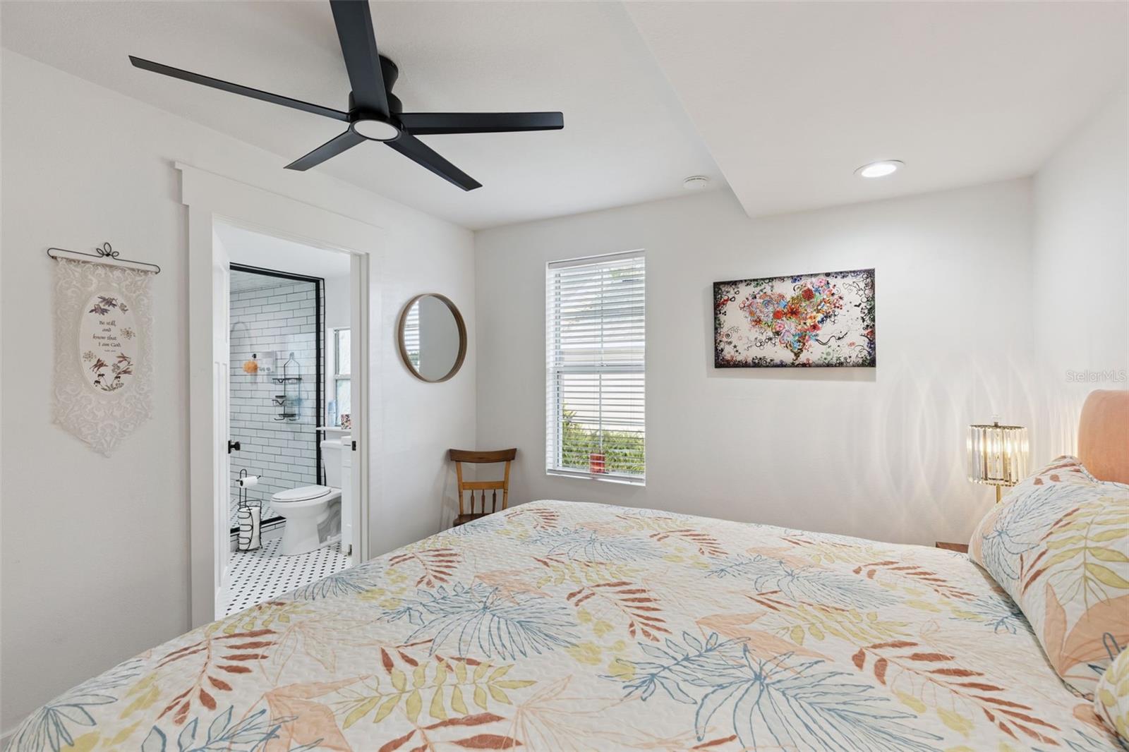 1011 LIBERTY AVE, MOUNT DORA, FL, 32757