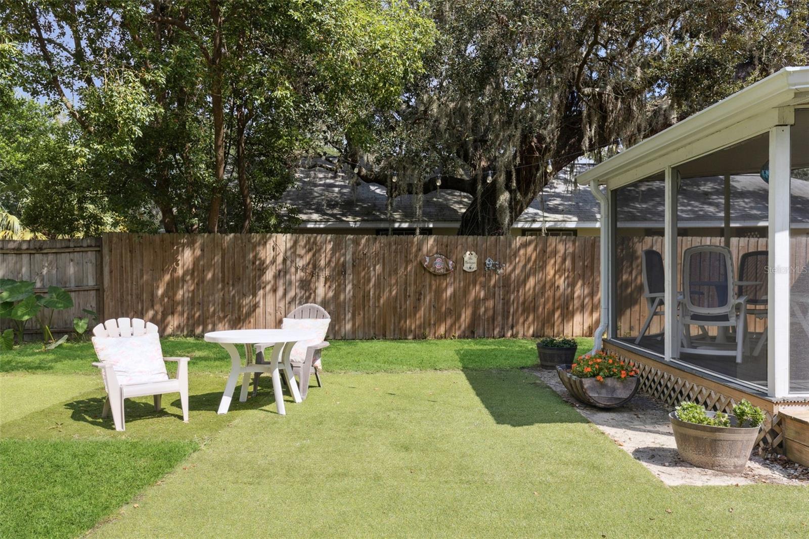 1011 LIBERTY AVE, MOUNT DORA, FL, 32757