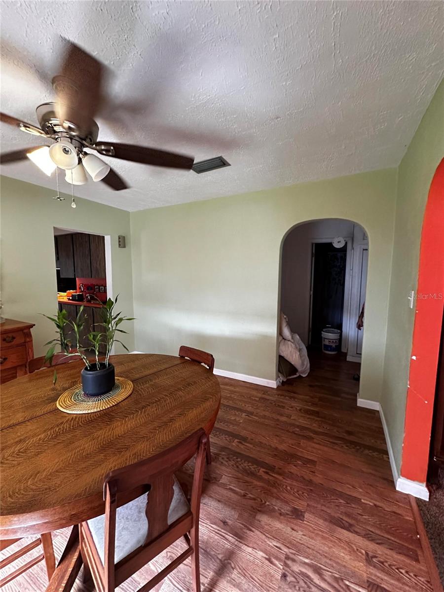 1109 N BURTON ST, PLANT CITY, FL, 33563