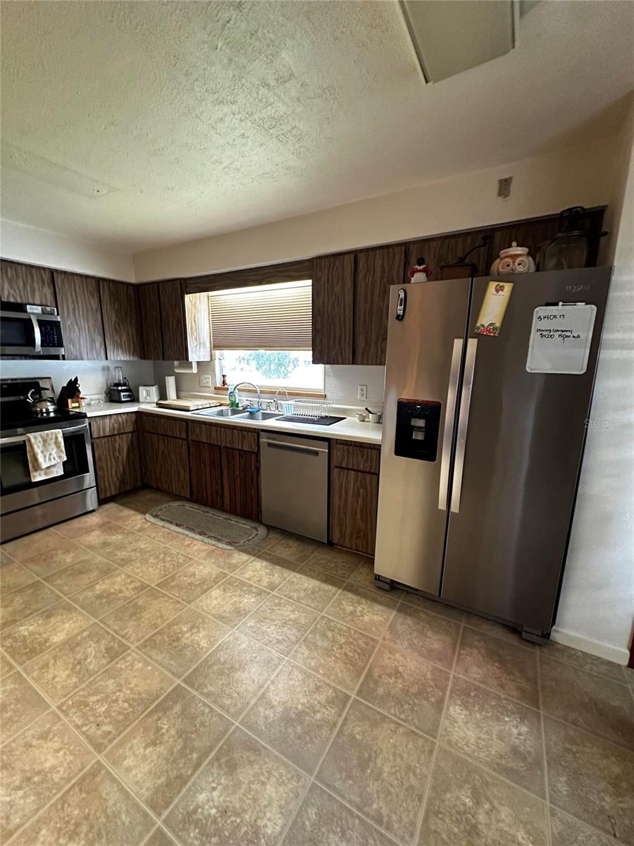 1109 N BURTON ST, PLANT CITY, FL, 33563