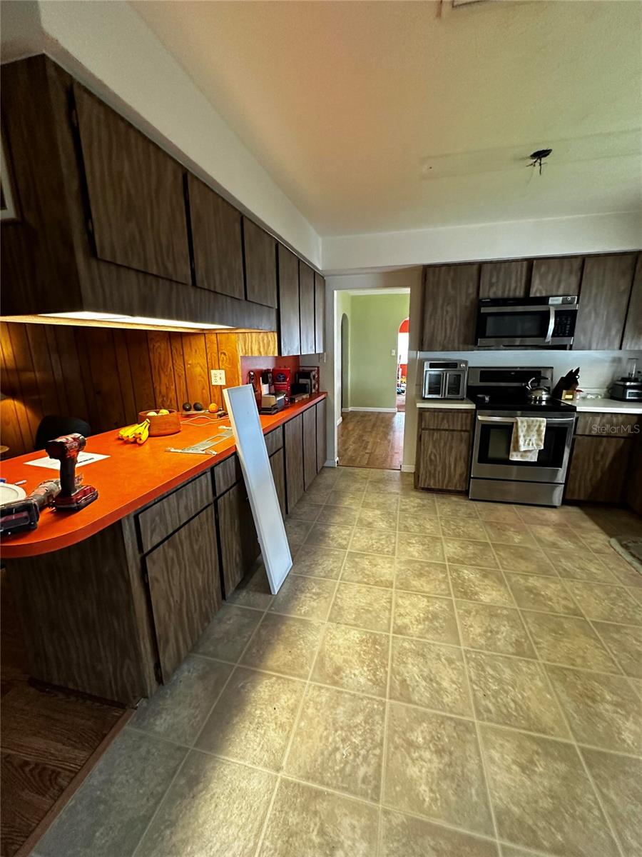 1109 N BURTON ST, PLANT CITY, FL, 33563