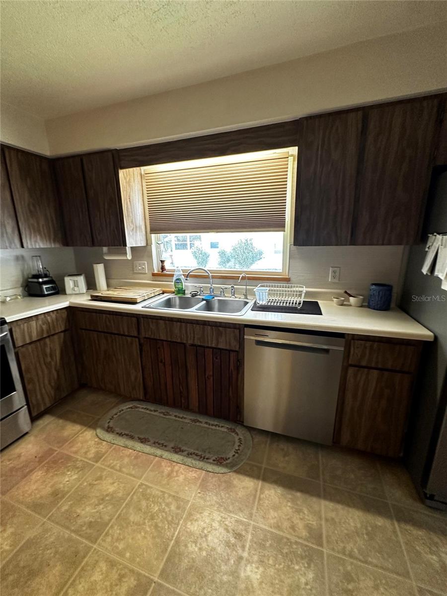 1109 N BURTON ST, PLANT CITY, FL, 33563