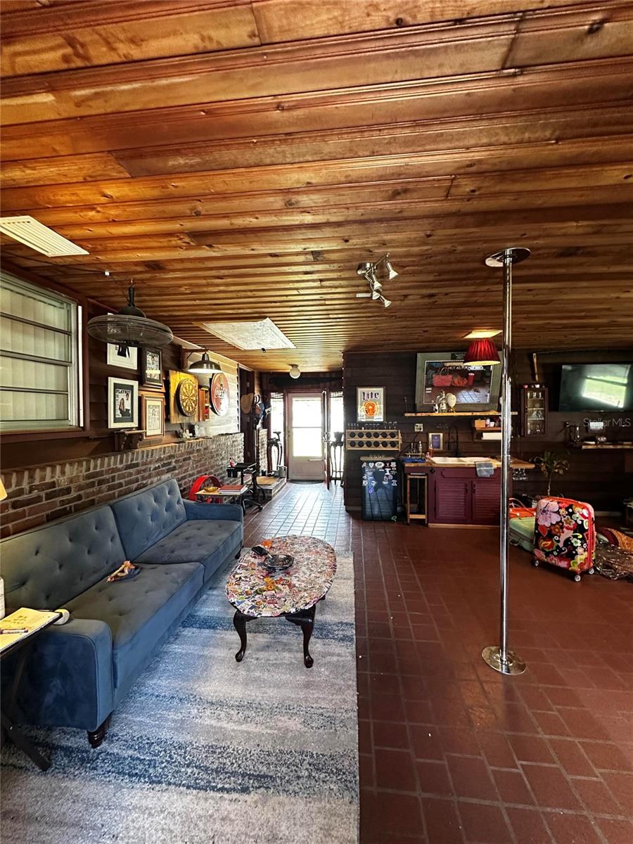 1109 N BURTON ST, PLANT CITY, FL, 33563