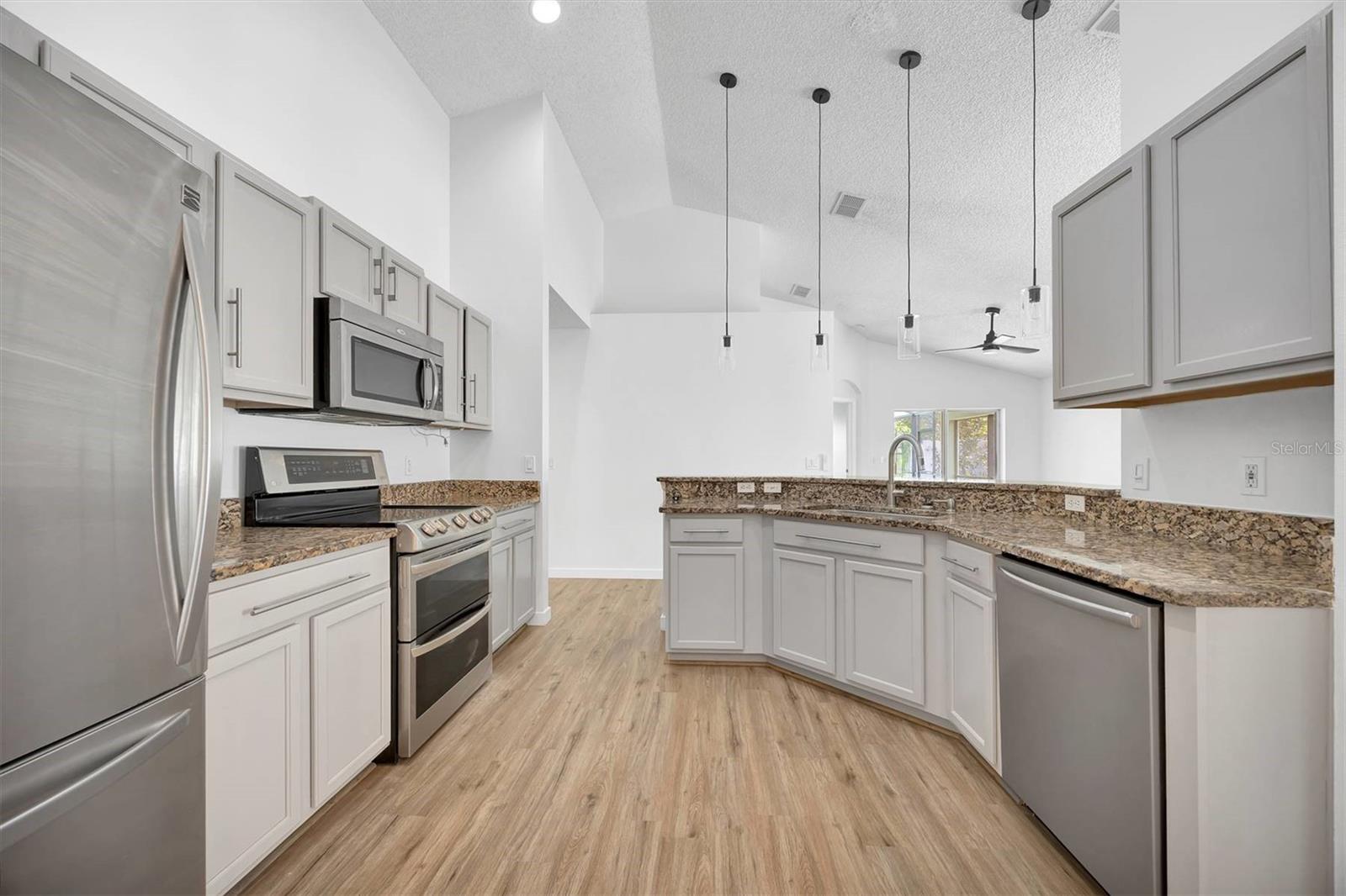 17205 DEER RUN DR, ORLANDO, FL, 32820