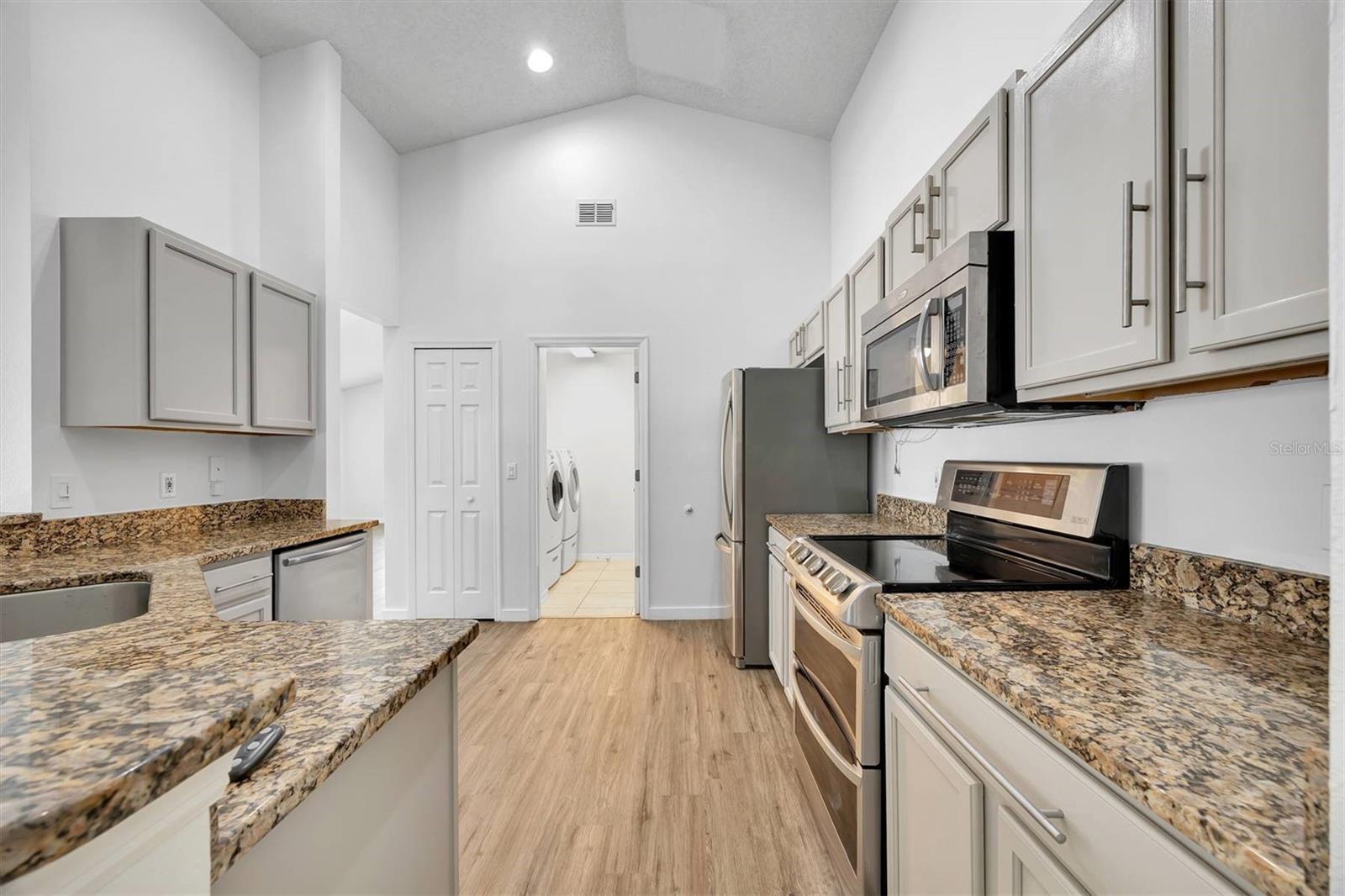 17205 DEER RUN DR, ORLANDO, FL, 32820