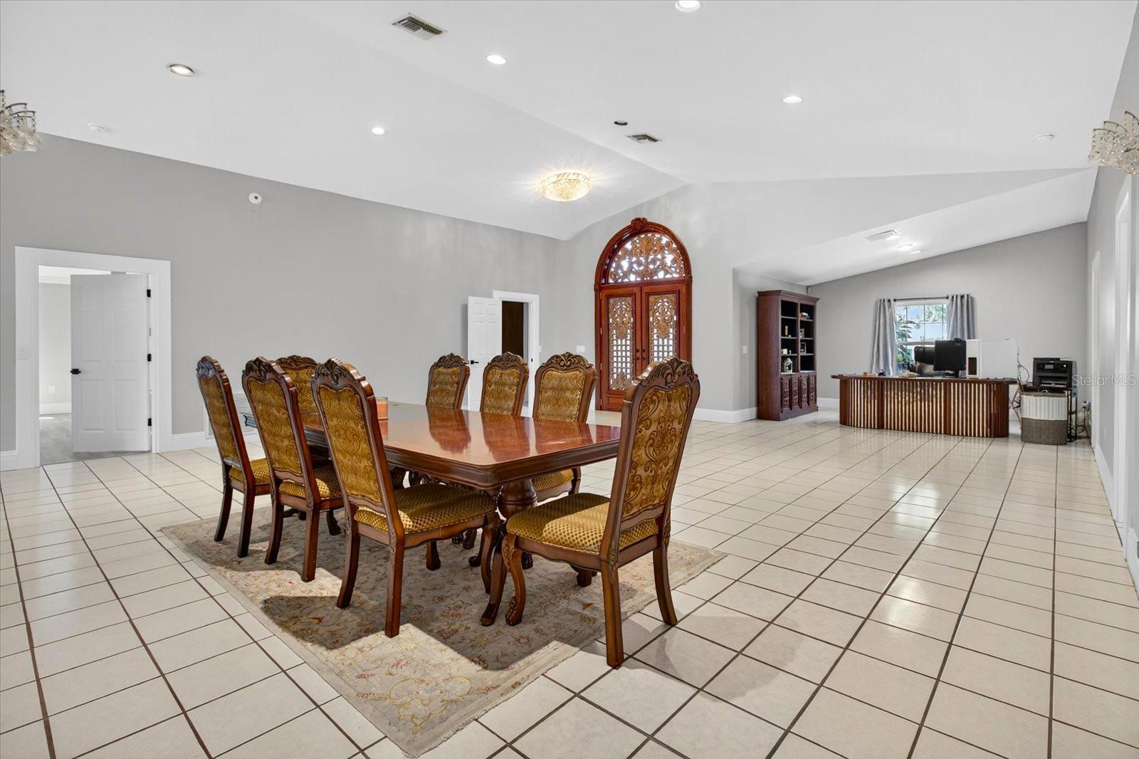 3238 CULLENDALE DR, TAMPA, FL, 33618