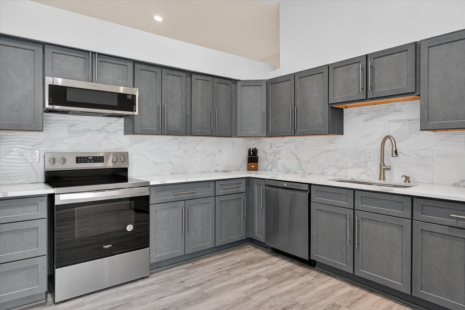 3238 CULLENDALE DR, TAMPA, FL, 33618