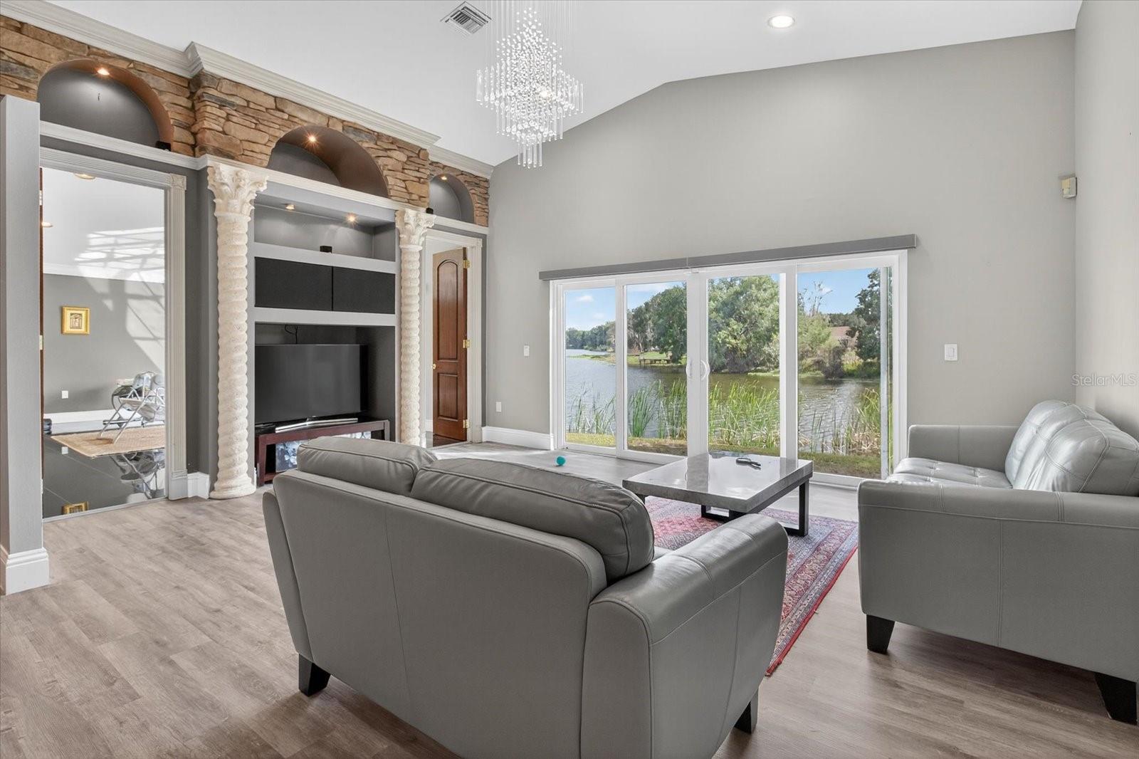 3238 CULLENDALE DR, TAMPA, FL, 33618