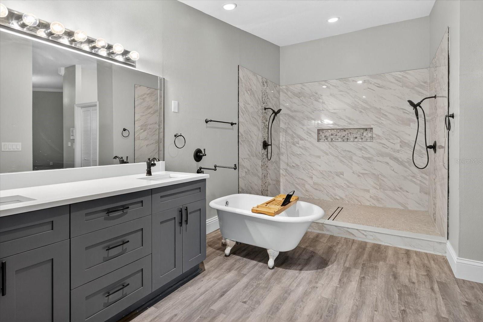 3238 CULLENDALE DR, TAMPA, FL, 33618