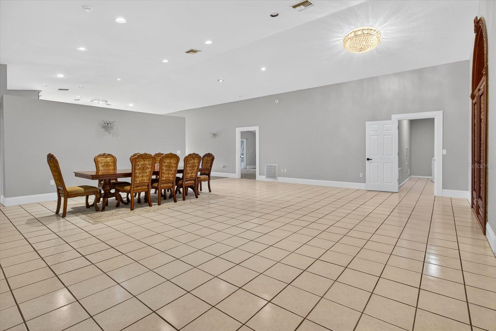 3238 CULLENDALE DR, TAMPA, FL, 33618