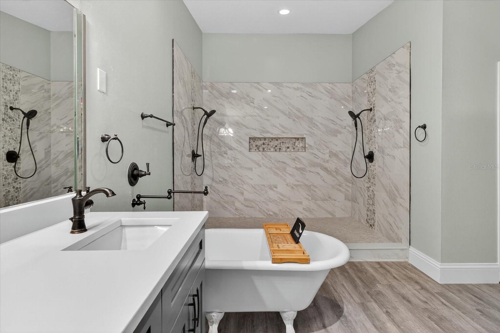 3238 CULLENDALE DR, TAMPA, FL, 33618