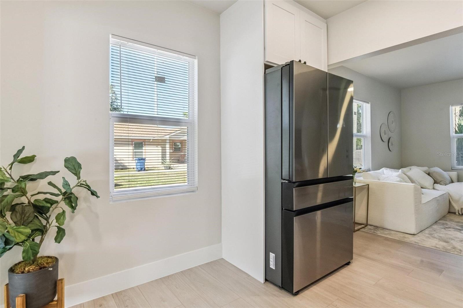 2001 37TH ST S, ST PETERSBURG, FL, 33711