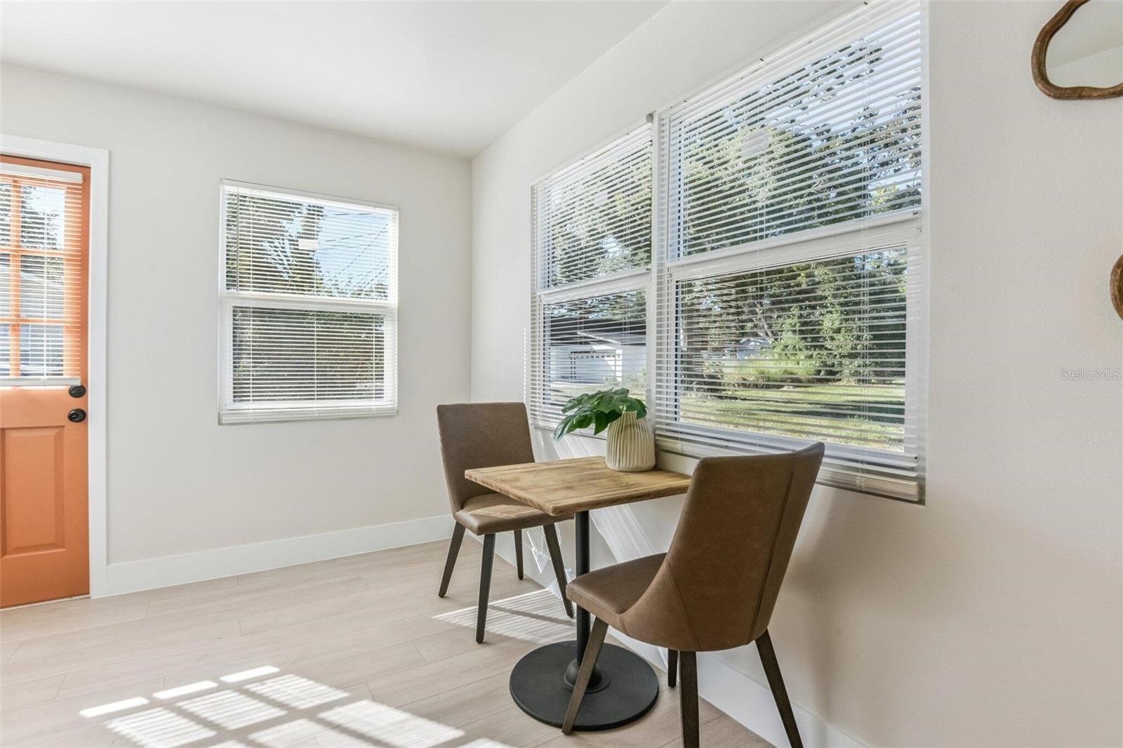 2001 37TH ST S, ST PETERSBURG, FL, 33711