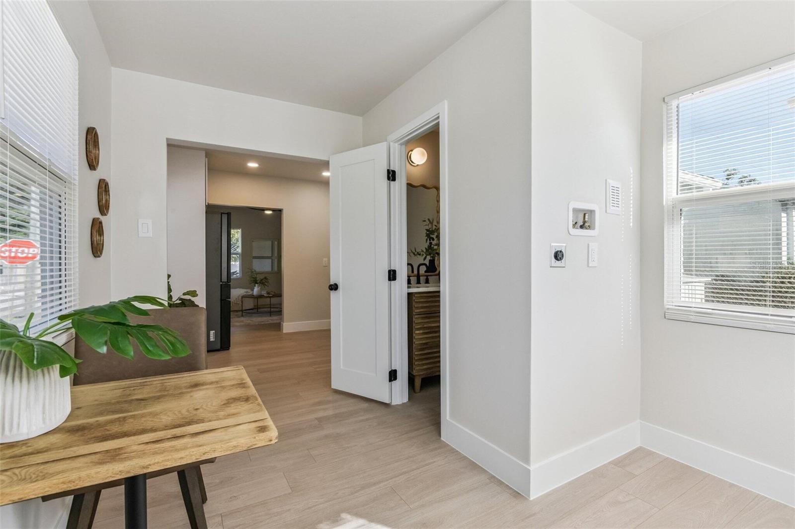 2001 37TH ST S, ST PETERSBURG, FL, 33711