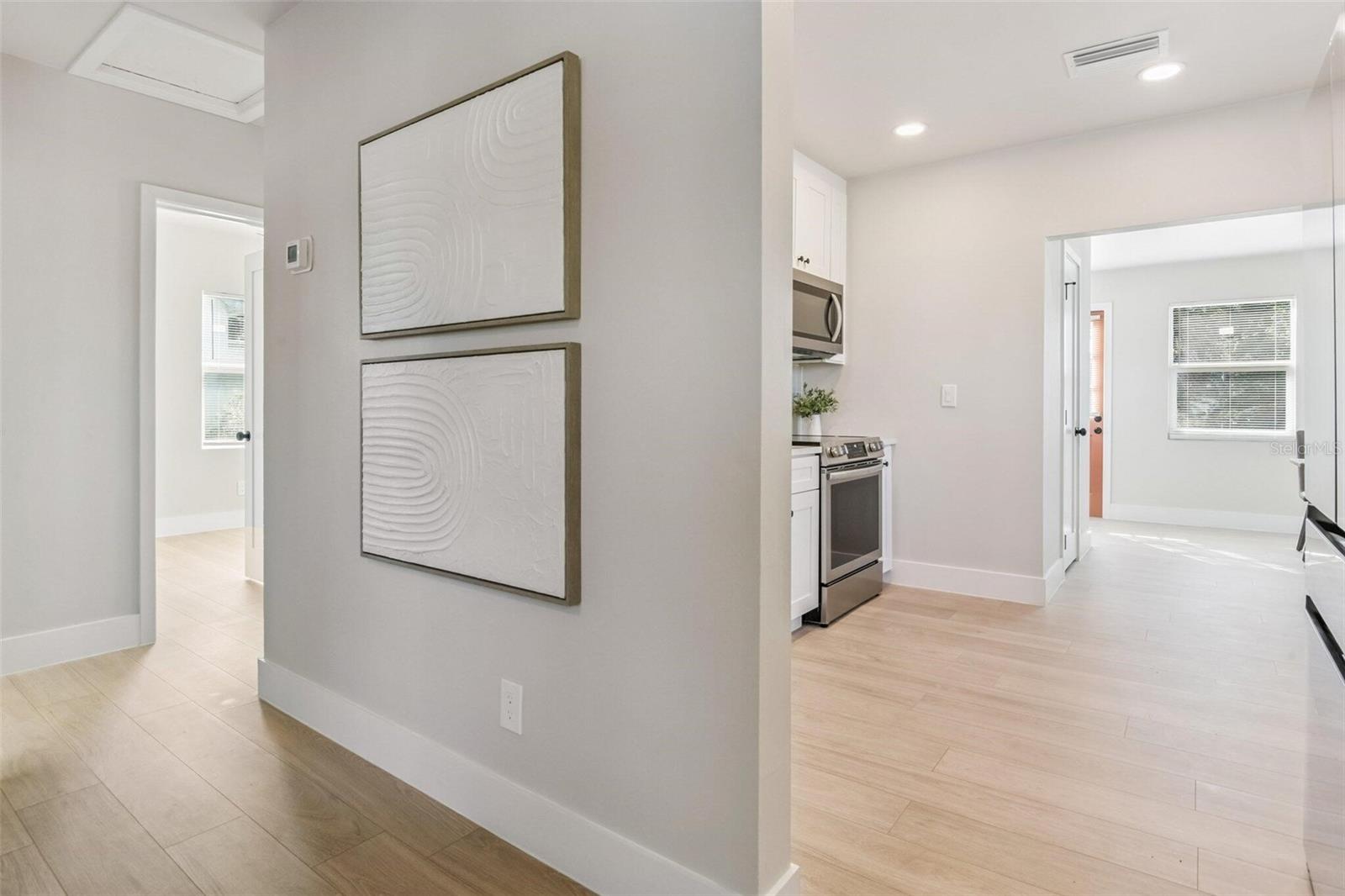 2001 37TH ST S, ST PETERSBURG, FL, 33711