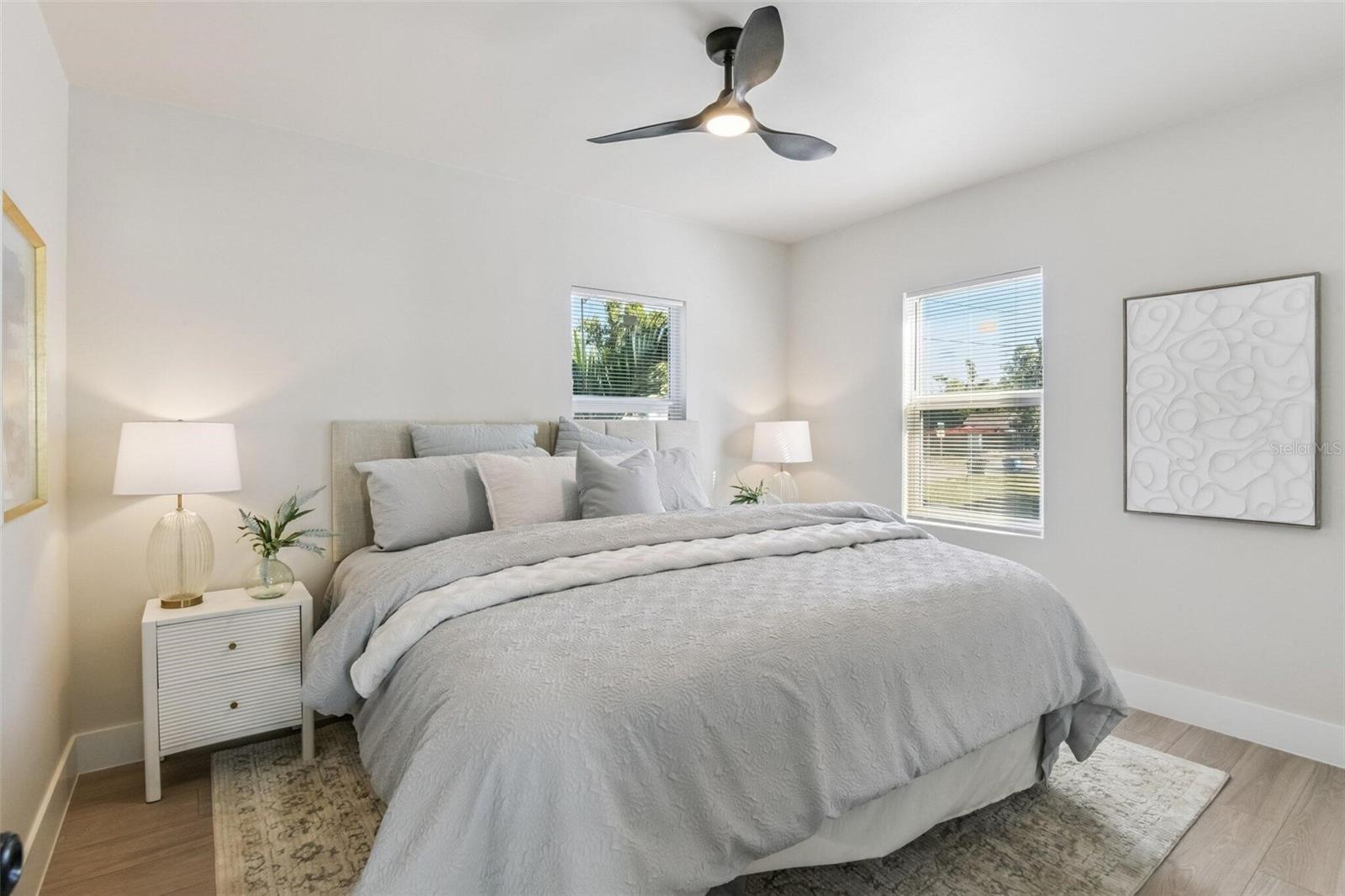 2001 37TH ST S, ST PETERSBURG, FL, 33711