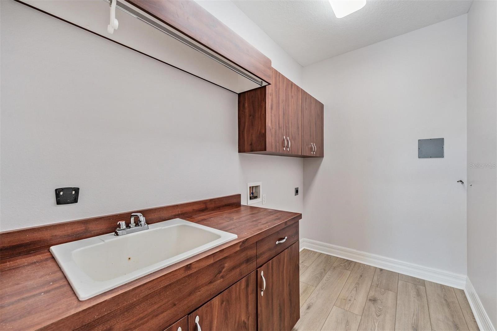 7900 UMBRELLA PINE WAY, SARASOTA, FL, 34241