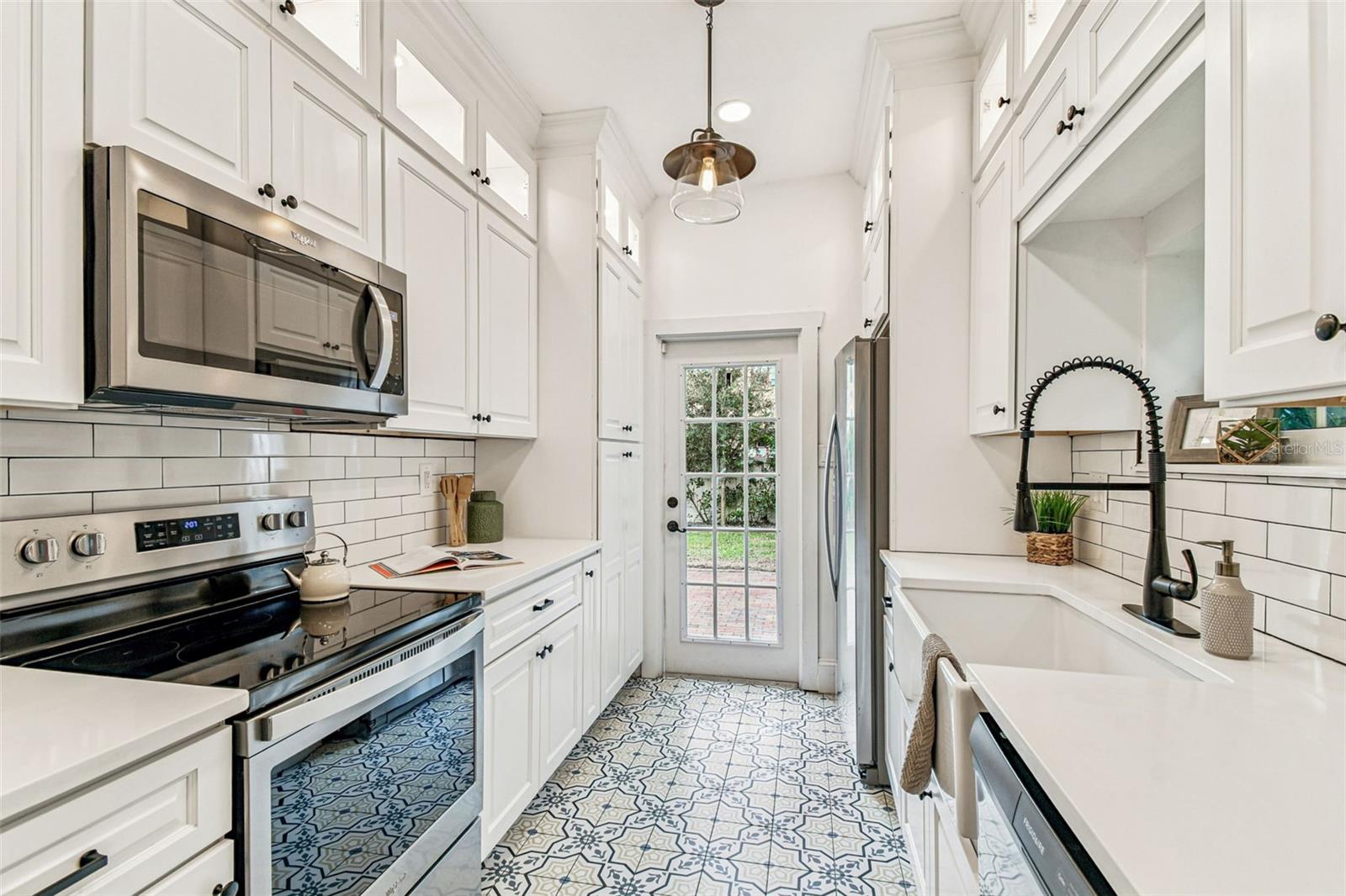 3214 W SAN MIGUEL ST, TAMPA, FL, 33629