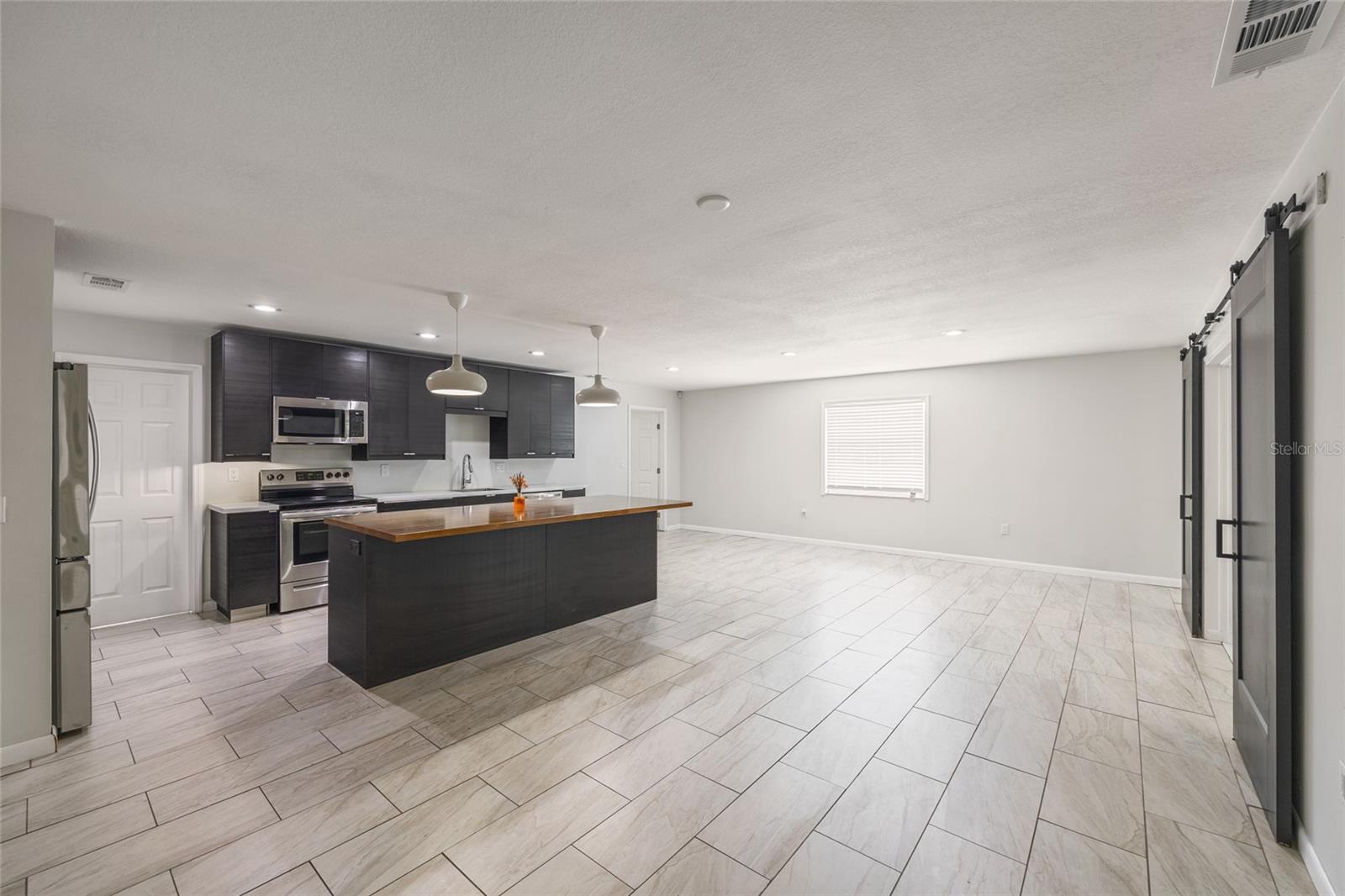 934 POINT VIEW LN, LAKELAND, FL, 33813