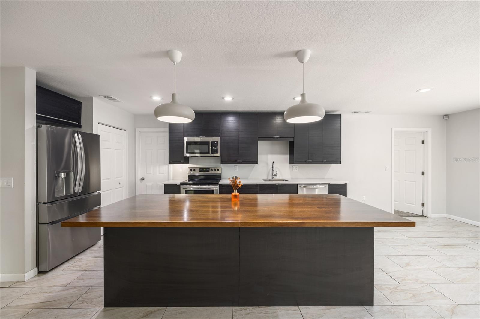 934 POINT VIEW LN, LAKELAND, FL, 33813