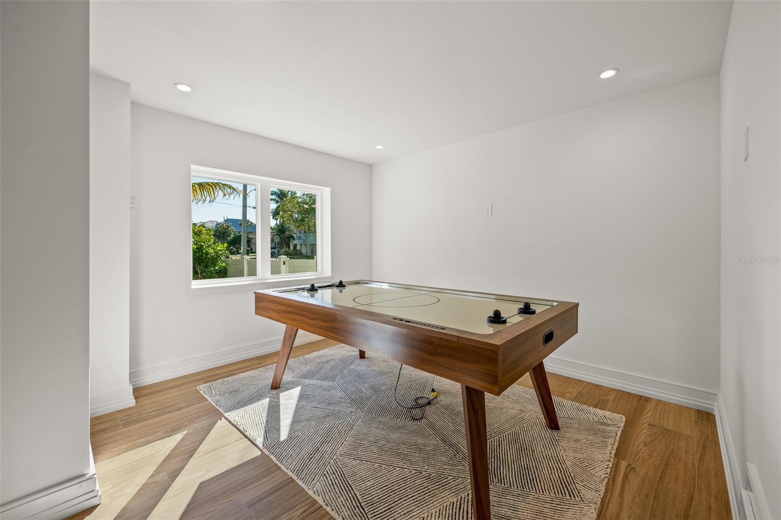 A4667829 Property Photo