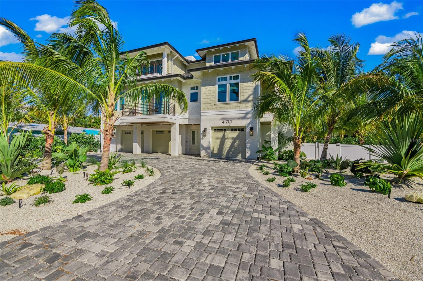 A4667829 Property Photo