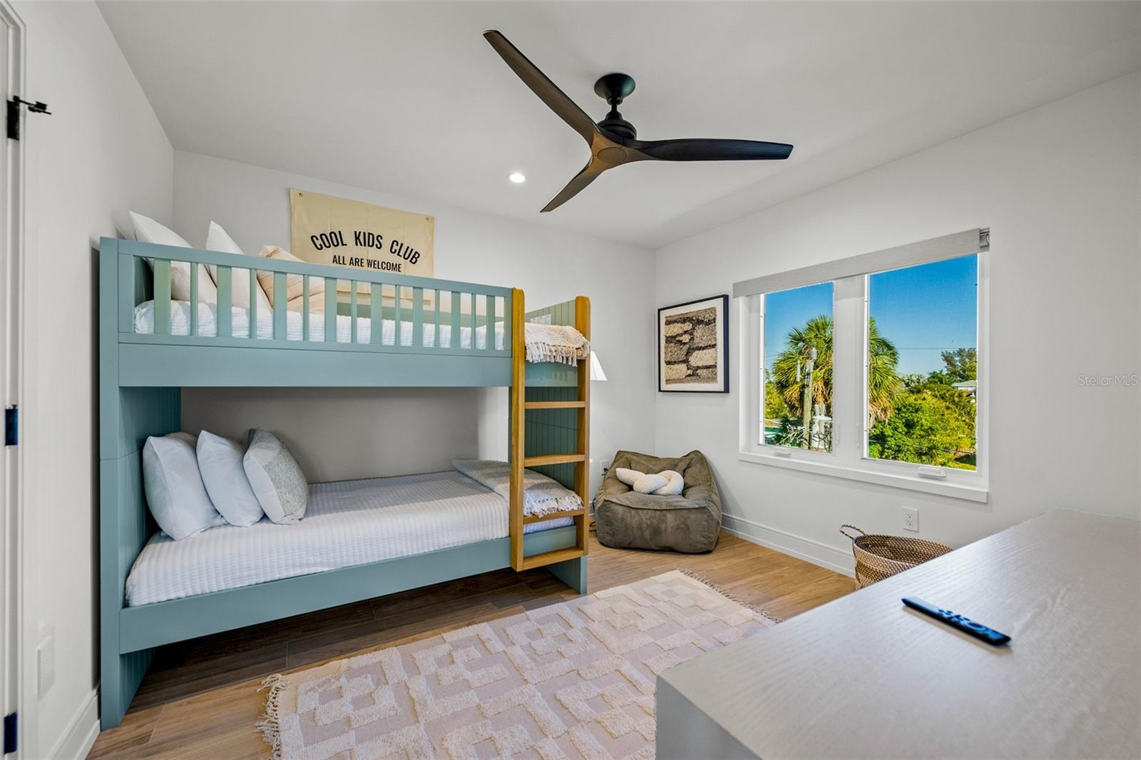 A4667829 Property Photo