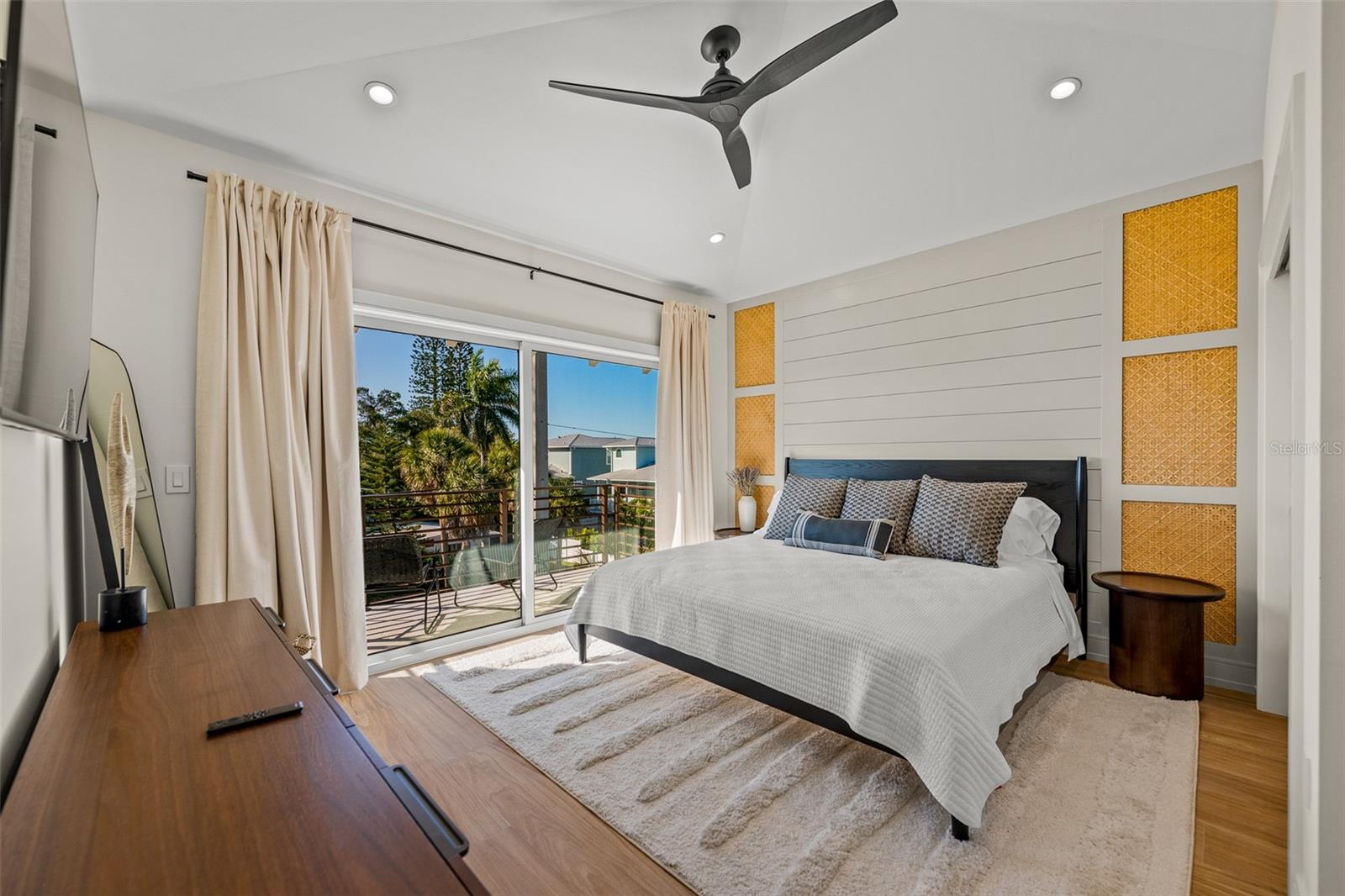 A4667829 Property Photo