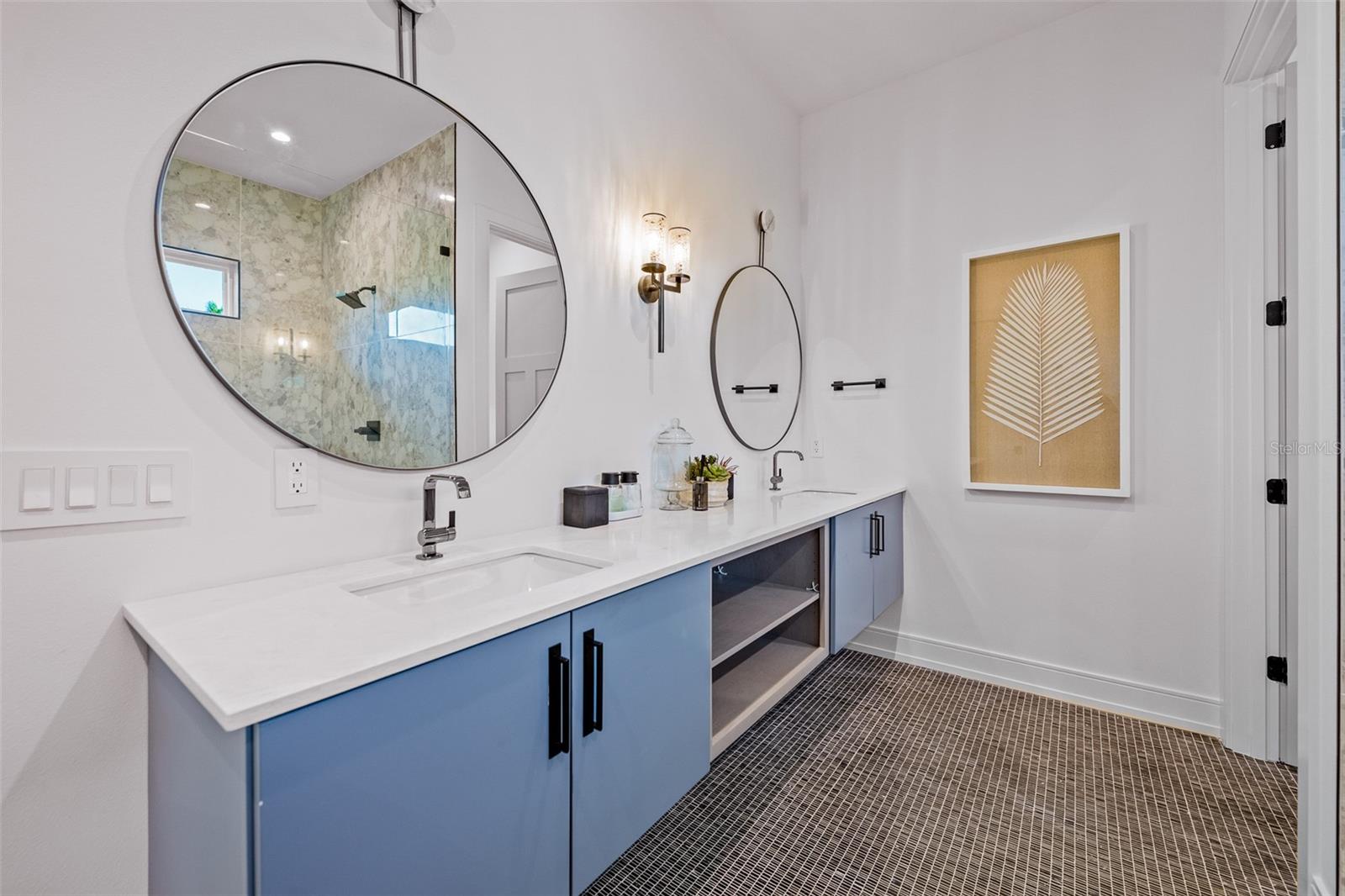 A4667829 Property Photo