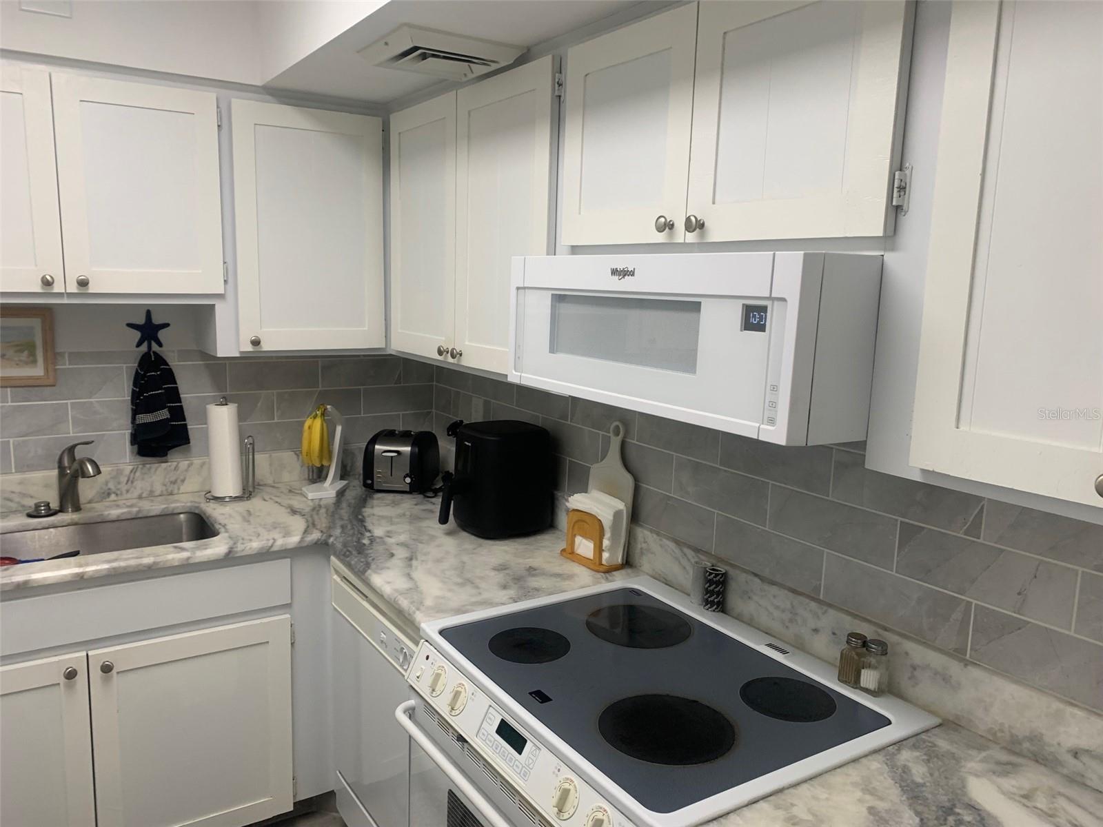 C7516033 Property Photo