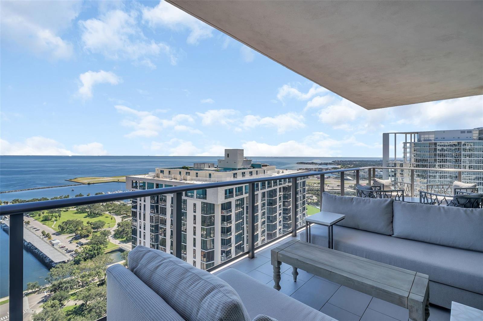 TB8435975 Property Photo