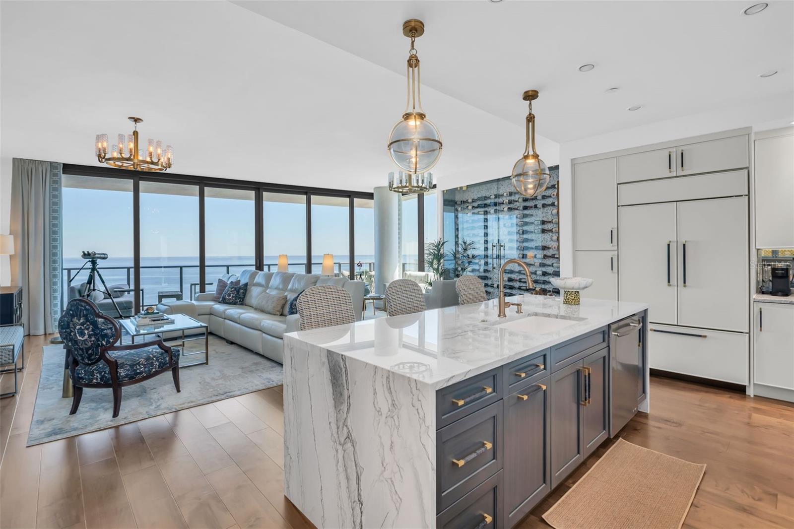 TB8435975 Property Photo