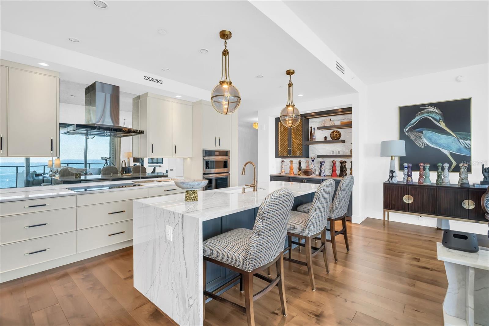 TB8435975 Property Photo